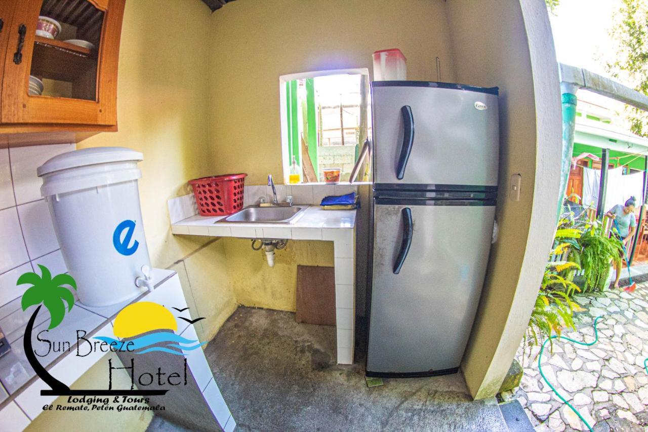Sun Breeze Hotel エル・レマテ エクステリア 写真